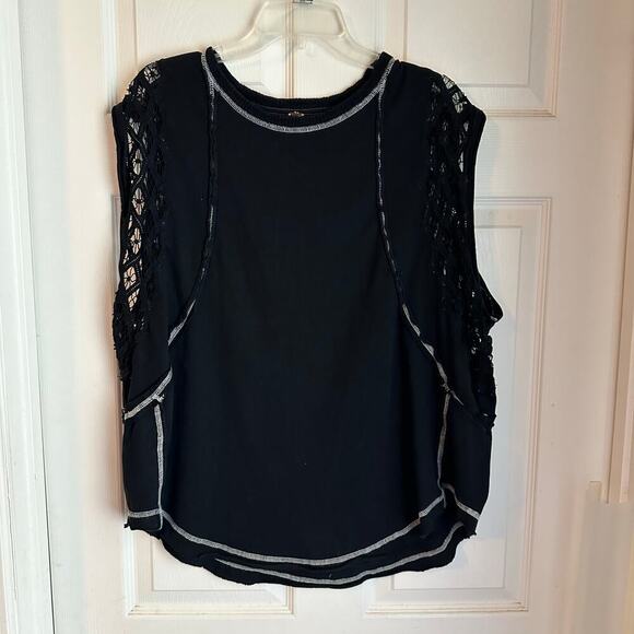 FREE PEOPLE Table For Two Tee Tunic Top Size Small Black Relaxed Fit EUC - Picture 1 of 6